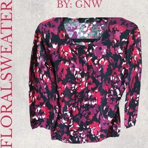 NWOT GNW Women's Multi Color Floral Abstract Design Sweater.